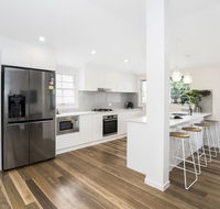 Park Avenue Terrace House Sleeps 9 - Accommodation Mount Tamborine
