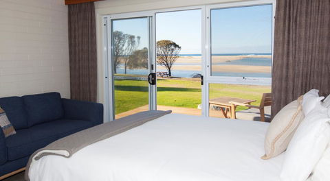 Pelican Sands Scamander - Accommodation Mount Tamborine 1