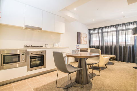 Perfect Location 1bed Apt @Silkari Suite Chatswood - Accommodation Mount Tamborine 1
