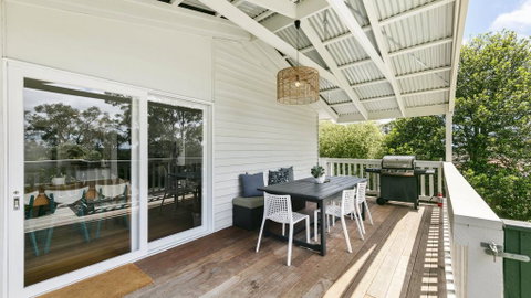 PERIWINKLE - MOUNT MARTHA - Accommodation Mount Tamborine 0