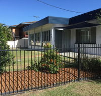 Pet Friendly home walking distance to Surf Beach - North St Woorim - Accommodation Mount Tamborine