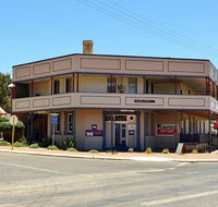 Pingelly Hotel - Accommodation Mount Tamborine