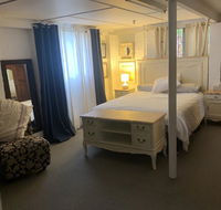 Private room downstairs area - Accommodation Mount Tamborine