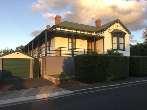 Pump Jack B&B - Accommodation Mount Tamborine 0