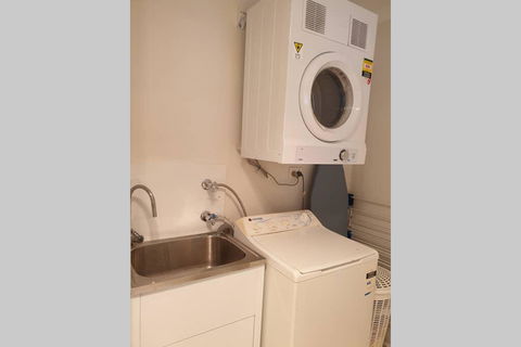 Quiet Apartment Walking Distance To Restaurants - Accommodation Mount Tamborine 1