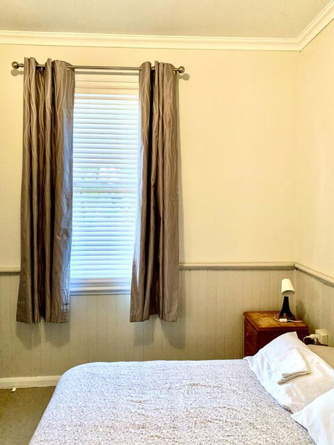 Railway Heritage Home - Accommodation Mount Tamborine 2