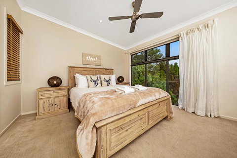 Ravensbourne Escape - Silverwood Lodge - Accommodation Mount Tamborine 3