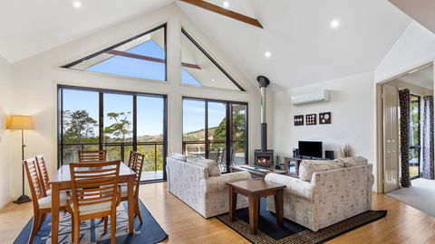 Ravensbourne Escape- Stella Luna - Accommodation Mount Tamborine 2