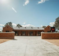 Red Waratah Accommodation - Accommodation Mount Tamborine