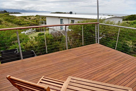 Redbill Drive House - Accommodation Mount Tamborine 1