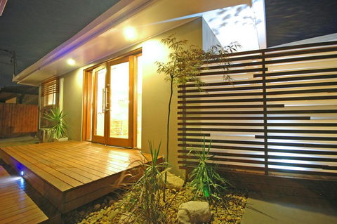 Reiki Spectacular House - Accommodation Mount Tamborine 3