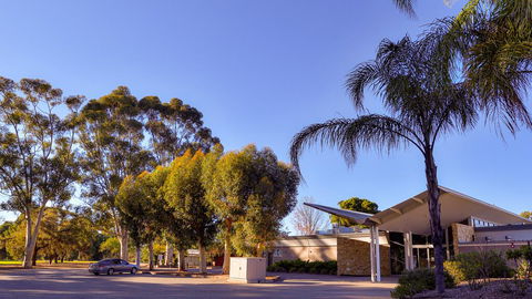 Renmark Country Club - Accommodation Mount Tamborine 1