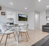 Renovated unit in the heart of Macquarie Park - Accommodation Mount Tamborine
