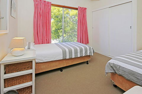 REST ASHORE At MOLLYMOOK - Accommodation Mount Tamborine 3
