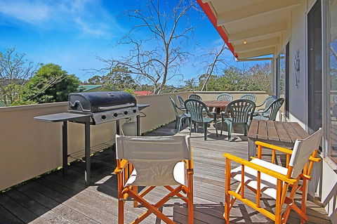 REST ASHORE At MOLLYMOOK - Accommodation Mount Tamborine 0