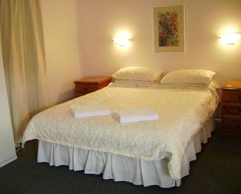 River Park Motor Inn - Accommodation Mount Tamborine 0