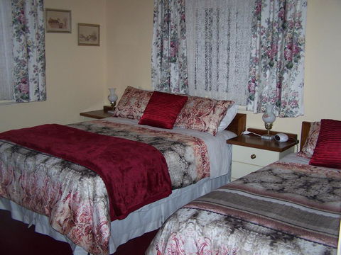 RJ's Bed & Breakfast - Accommodation Mount Tamborine 2