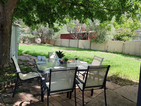 Ronelle Cottage - Accommodation Mount Tamborine 2