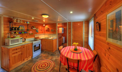 Rosebank Cottage Collection - Accommodation Mount Tamborine 0