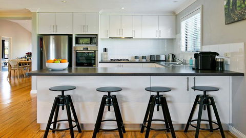 Rosella House Robertson - A Tranquil Highlands Escape - Accommodation Mount Tamborine 2