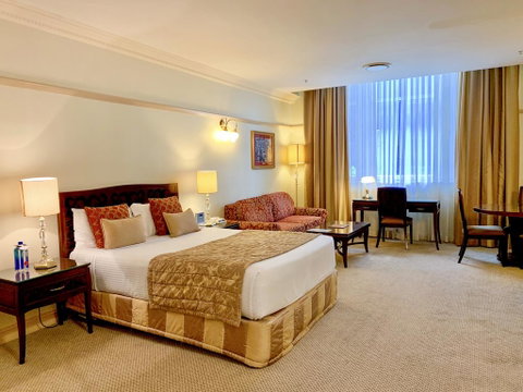 Royal Albert Hotel - Accommodation Mount Tamborine 1