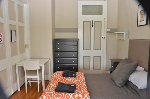 Royal Gatton Hotel - Accommodation Mount Tamborine 1