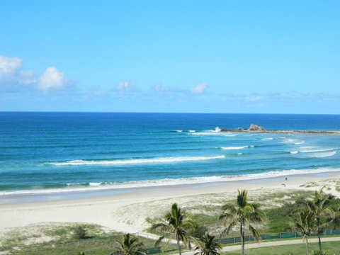 Royal Palm Resort On The Beach - Accommodation Mount Tamborine 1