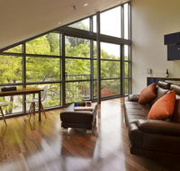 Salamanca Wharf Hotel - Accommodation Mount Tamborine