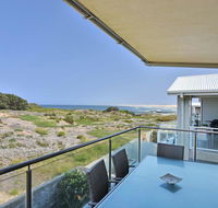 Saltwater Curls Anna Bay Coastal Retreat with Views - Accommodation Mount Tamborine