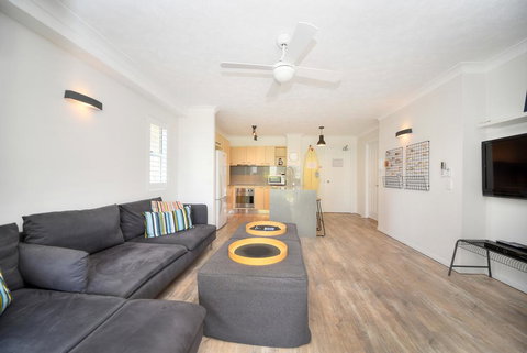 San Mateo On Broadbeach - Accommodation Mount Tamborine 0