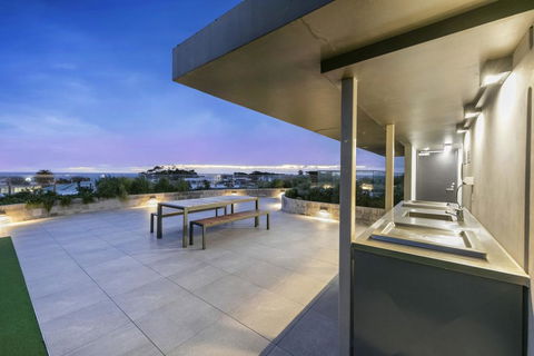 SEA TEMPLE - MORNINGTON - Accommodation Mount Tamborine 1