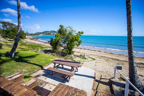 Seaspray Waterfront Holiday Units - Accommodation Mount Tamborine 2