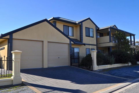 Serendipity - Accommodation Mount Tamborine 2