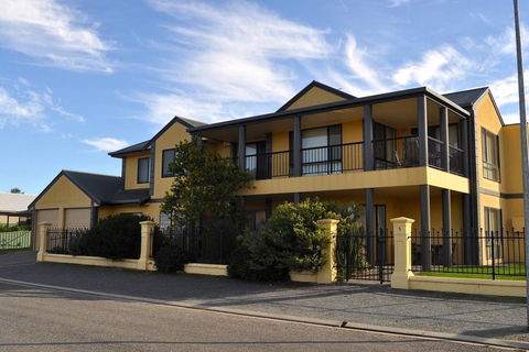 Serendipity - Accommodation Mount Tamborine 0