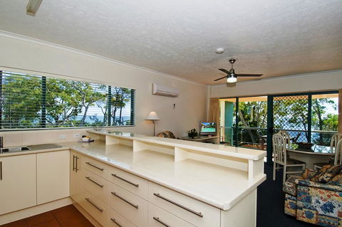 Shelly Bay Resort - Accommodation Mount Tamborine 2