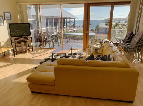 Sheoak Holiday Home - Accommodation Mount Tamborine 0