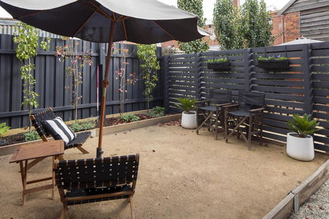 Shop House - Accommodation Mount Tamborine 1