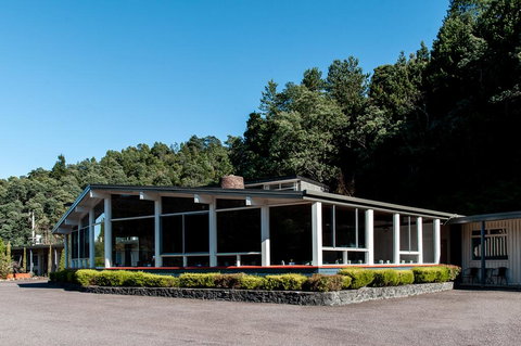 Silver Hills Motel - Accommodation Mount Tamborine 2