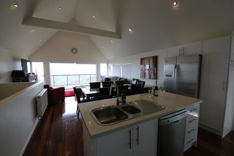 Silver Springs - Accommodation Mount Tamborine 3