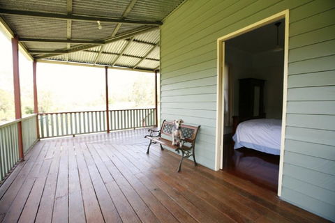 Singleton's Retreat Near Wiseman's Ferry - Accommodation Mount Tamborine 1