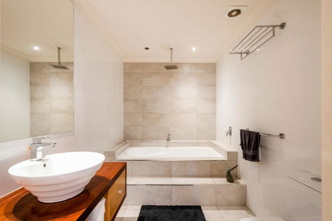 Sky Quay 6 - Accommodation Mount Tamborine 1