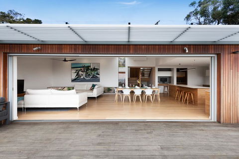 Skyluxe Luxury Retreat With Water Views And Deluxe Interior From Every Room - Accommodation Mount Tamborine 3