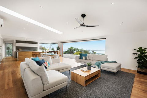 Skyluxe Luxury Retreat With Water Views And Deluxe Interior From Every Room - Accommodation Mount Tamborine 0