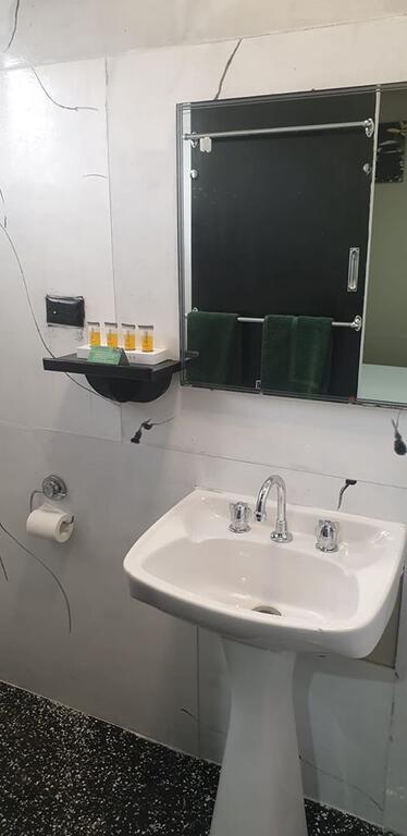 Smerdon Lodge Motel - Accommodation Mount Tamborine 3