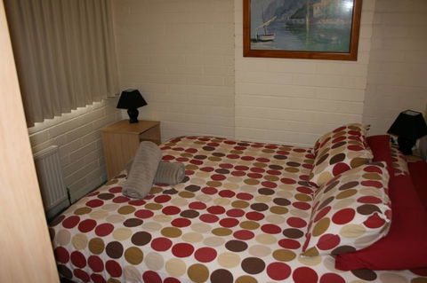 Snow Ski Apartments 14 - Accommodation Mount Tamborine 3