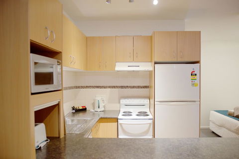 Snow Ski Apartments 24 - Accommodation Mount Tamborine 2