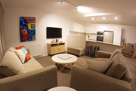 Snow Ski Apartments 39 - Accommodation Mount Tamborine 1
