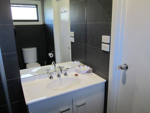 Snowgum Motel - Accommodation Mount Tamborine 2