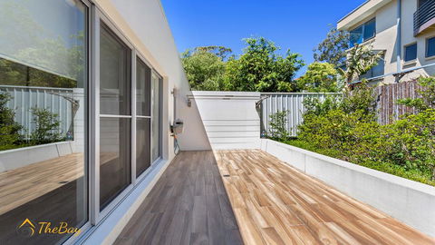 Soldiers Point Style And Sophistication - Accommodation Mount Tamborine 3