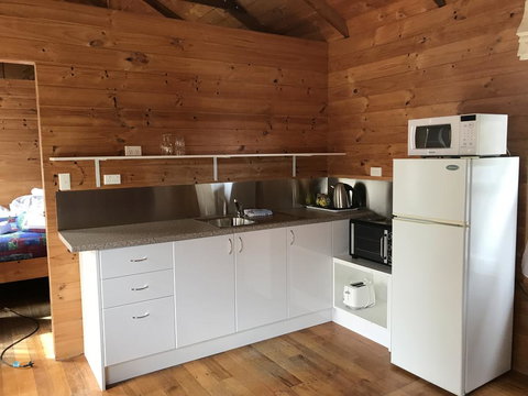 Somerset Beachside Cabin And Caravan Park - Accommodation Mount Tamborine 1